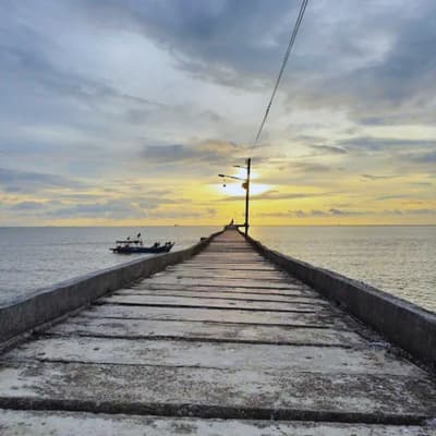 Segenting lover's bridge
